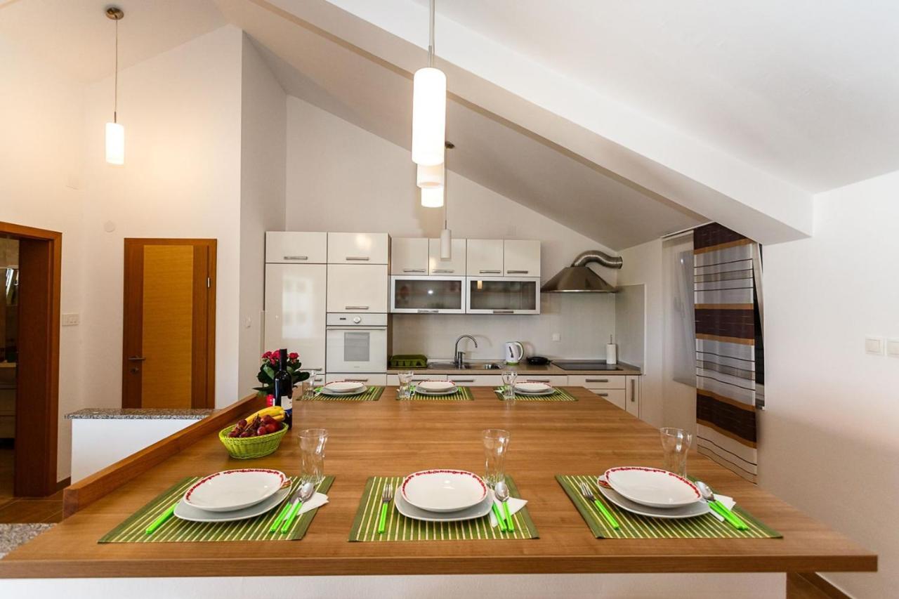 Apartment Adria 3 Malinska Εξωτερικό φωτογραφία